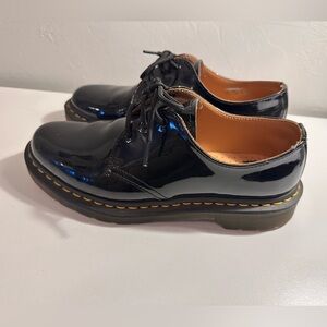 DR MARTENS 1461 WOMEN'S PATENT LEATHER OXFORD SHOE - SZ 10
